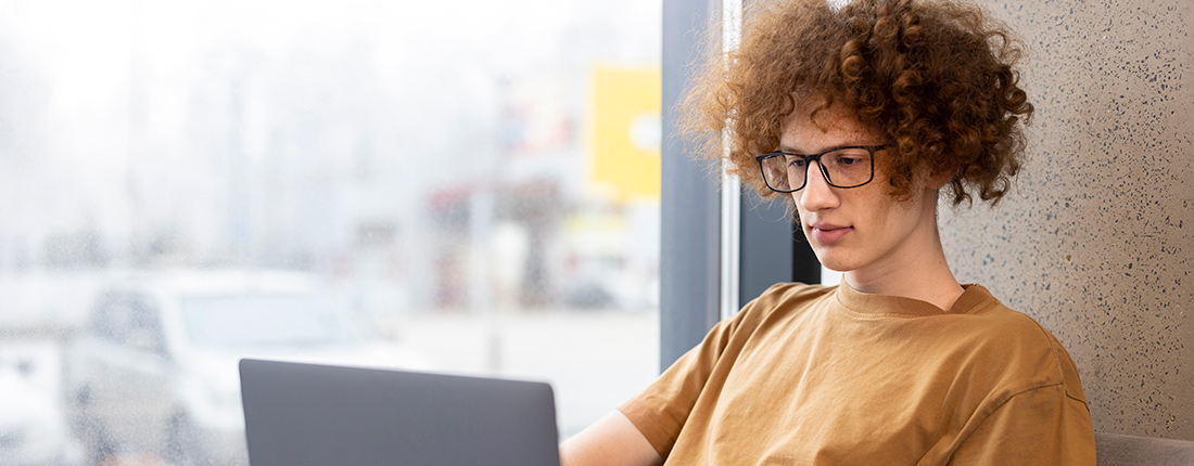 Como alunos universitários podem usar o YouTube como ferramenta de estudo?
